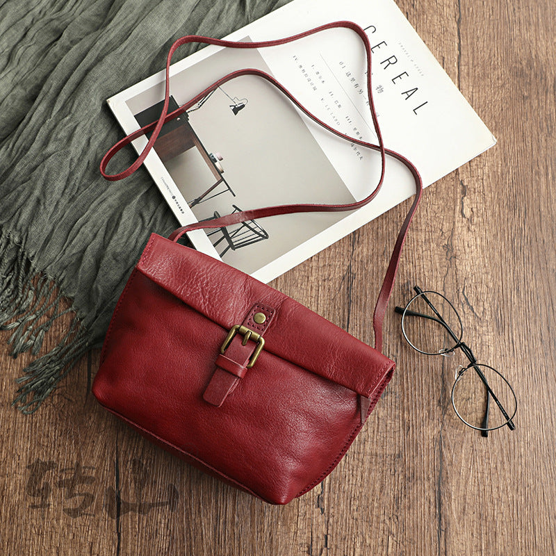 Mini vegetable tanned leather pouch