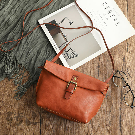 Mini vegetable tanned leather pouch