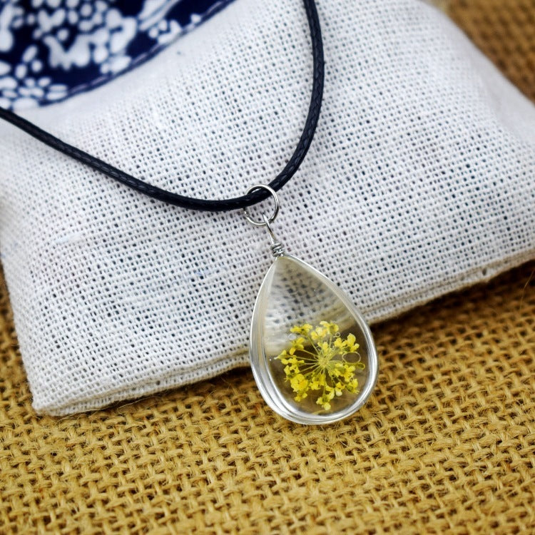 Dried Flower Starry Necklace