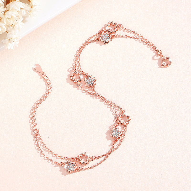 925 Silver Bracelet With Female Niche Design