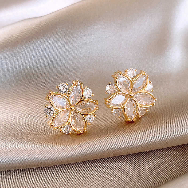 925 Sterling Silver Needle Exquisite Five Petal Flower Crystal Stud Earrings