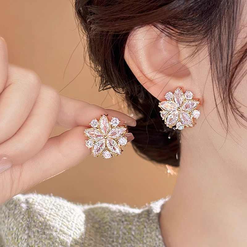 925 Sterling Silver Needle Exquisite Five Petal Flower Crystal Stud Earrings