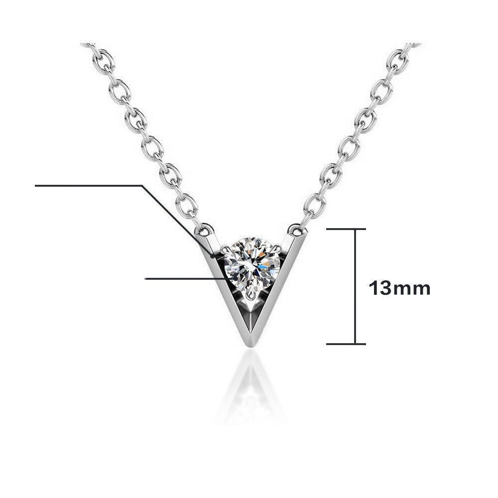 S925 Silver V-shaped Moissanite Pendant Necklace