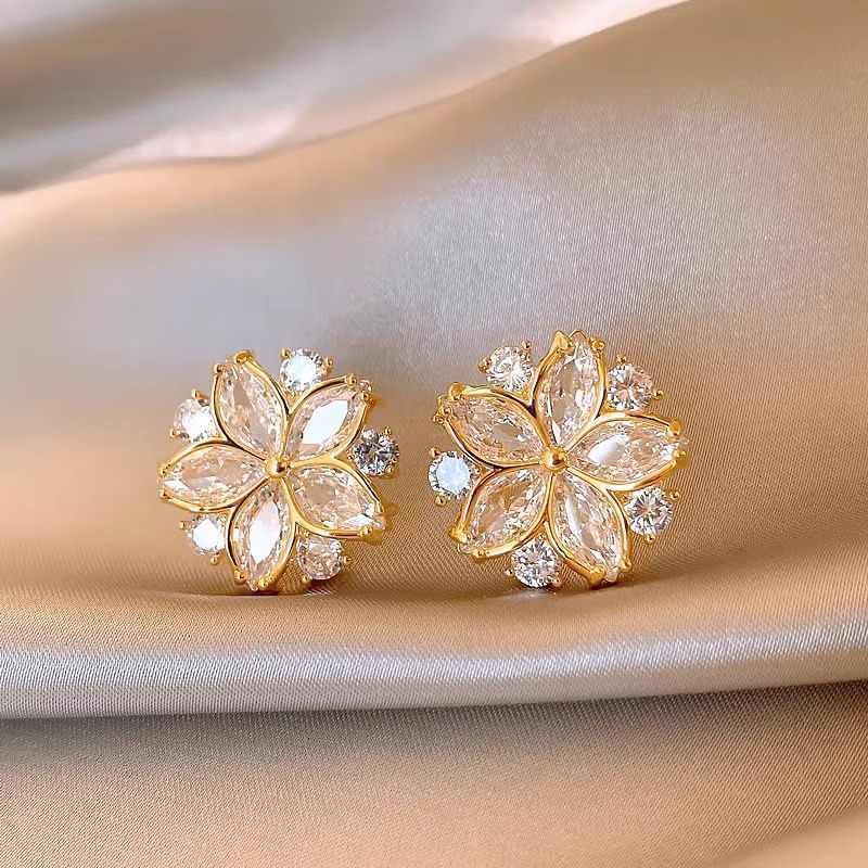 925 Sterling Silver Needle Exquisite Five Petal Flower Crystal Stud Earrings