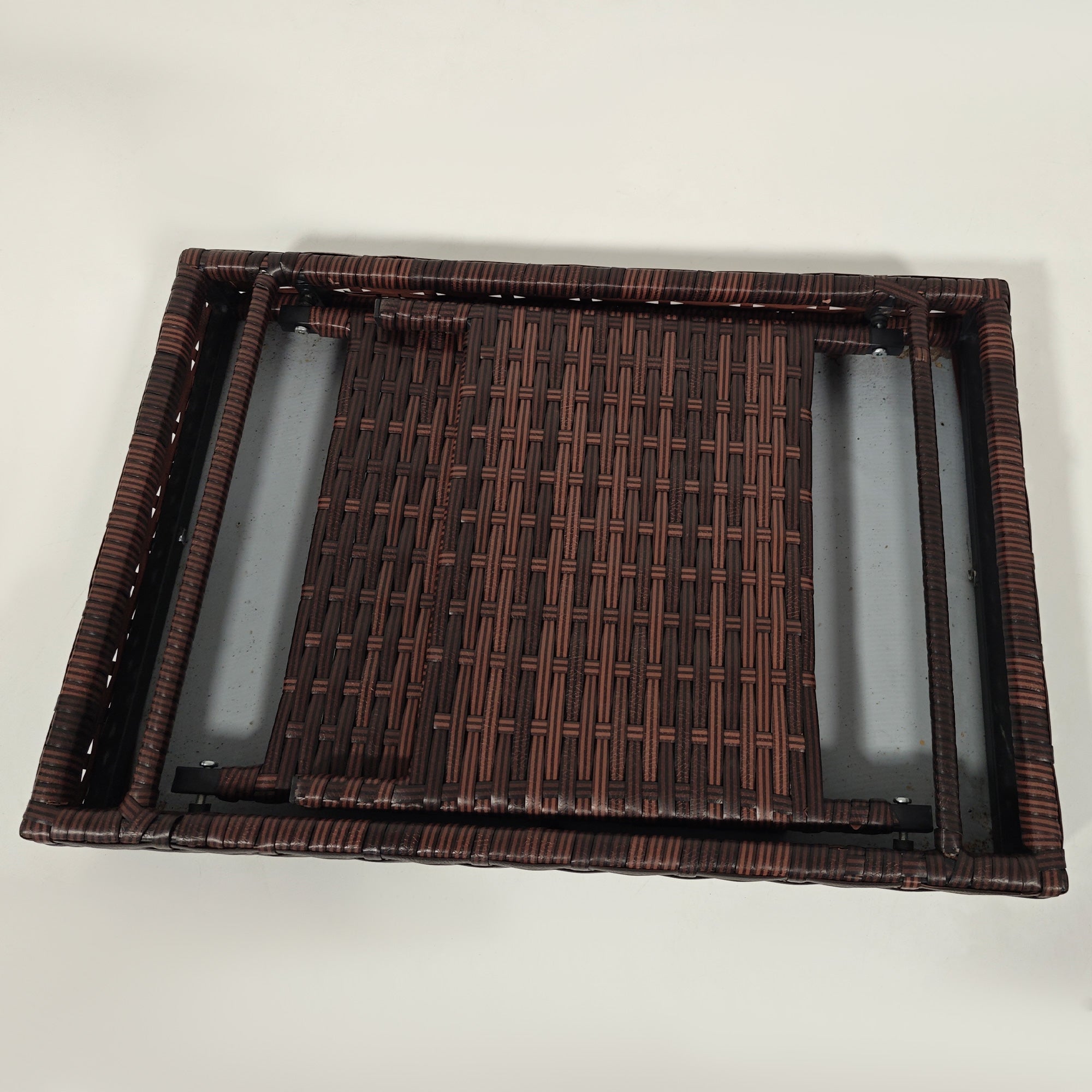 Folding Rattan Side Table, Outdoor End Table, Hand Woven PE Rattan Coffee Table for Balcony, Backyard, Garden, Lawn, Courtyard, Brown